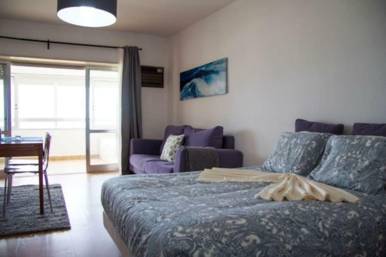Wonderful Studio Apartment In Front Of The Beach Costa de Caparica Ngoại thất bức ảnh