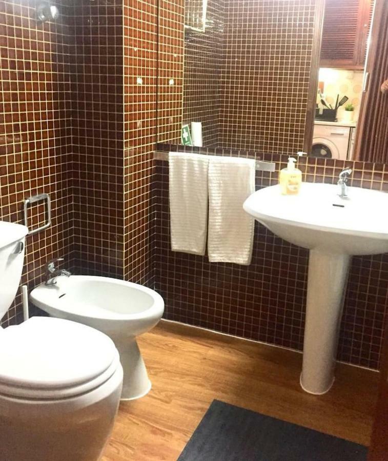 Wonderful Studio Apartment In Front Of The Beach Costa de Caparica Ngoại thất bức ảnh